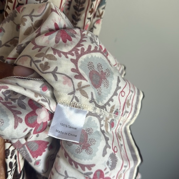 NEW TUCKERNUCK Patchwork Floral Lewis Dress small - Picture 8 of 14